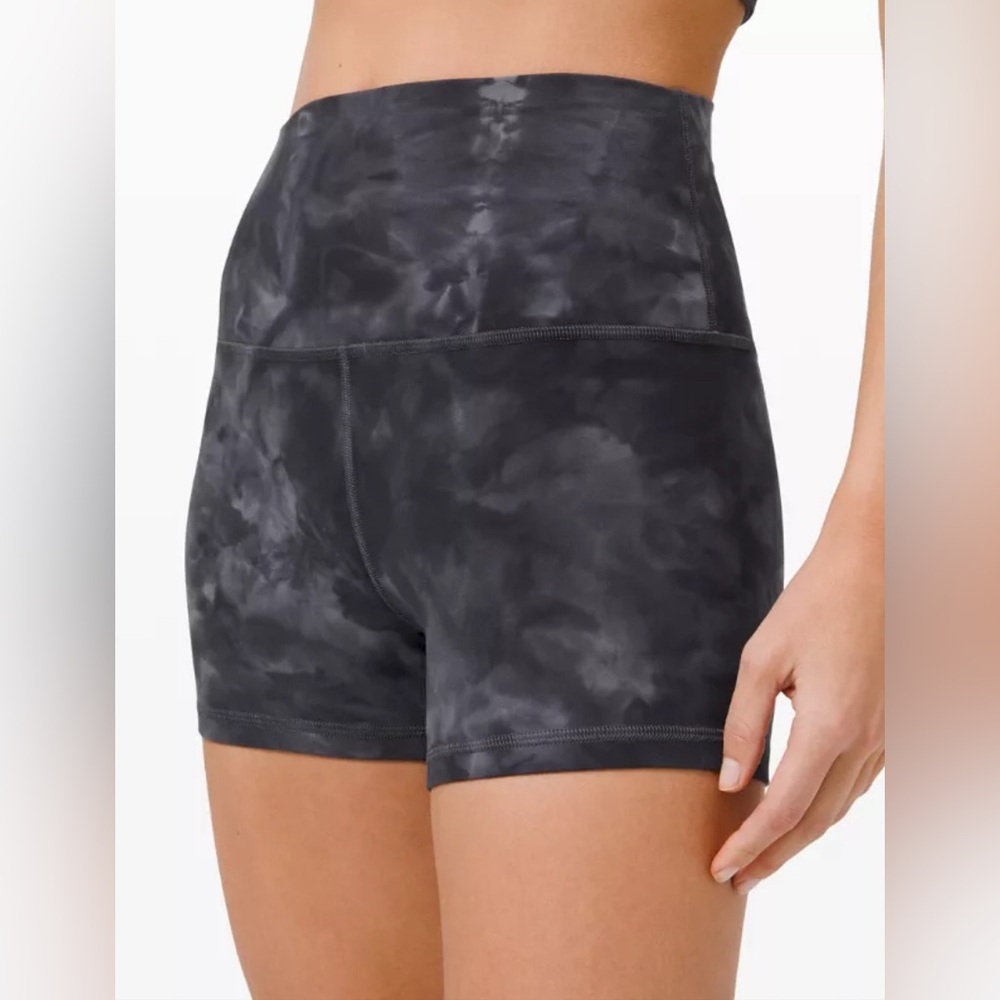 Lululemon Align 6” Diamond Dye short
